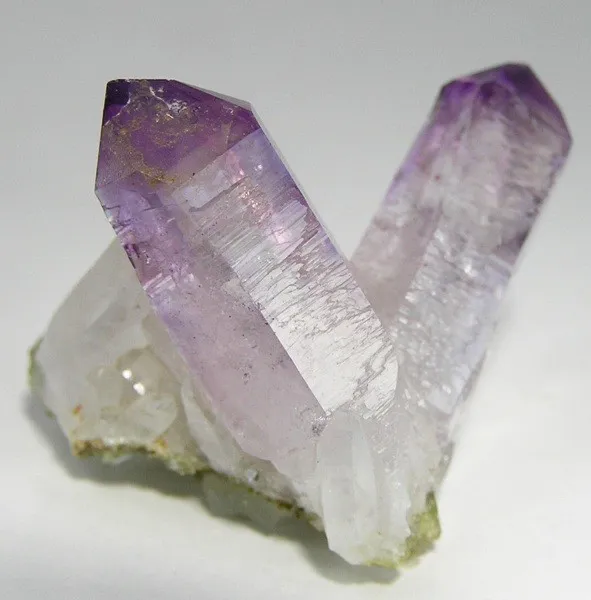 Quartz (Var: Amethyst) image