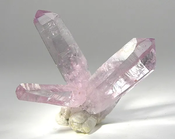 Quartz (Var: Amethyst) image