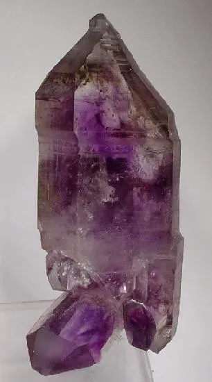 Quartz (Var: Amethyst) image