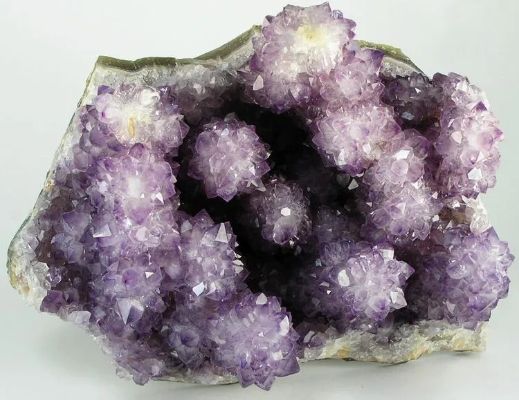 Quartz (Var: Amethyst) image