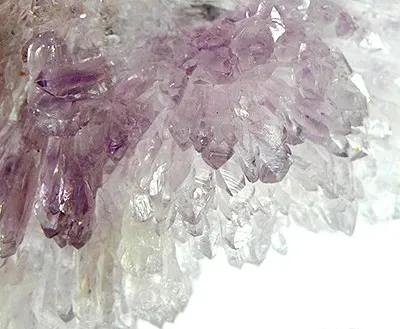 Quartz (Var: Amethyst) - image 2