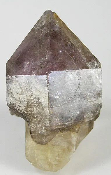 Quartz (Var: Amethyst) image
