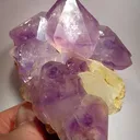 Quartz (Var: Amethyst) - image 1