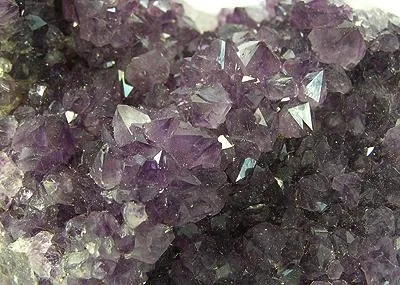 Quartz (Var: Amethyst) - image 2