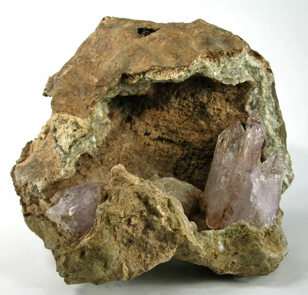 Quartz (Var: Amethyst) image