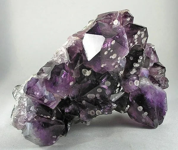 Quartz (Var: Amethyst) image