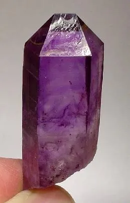 Quartz (Var: Amethyst) image