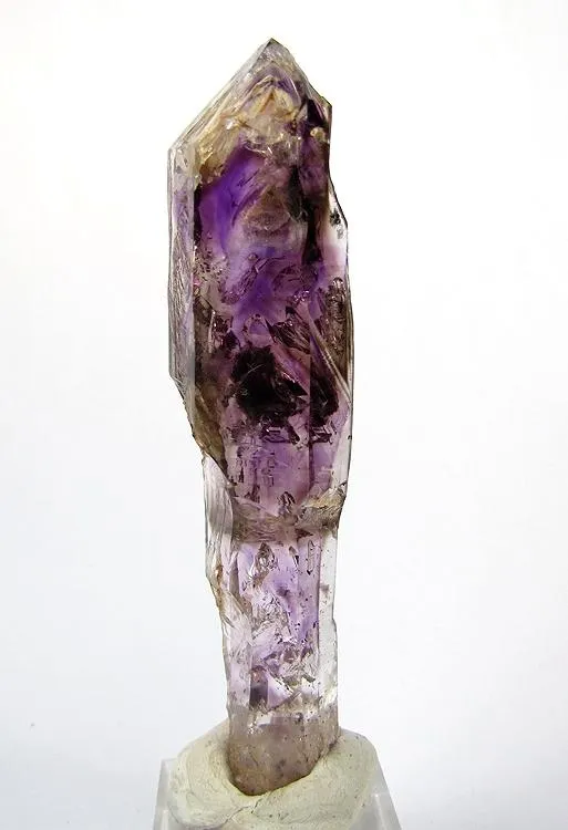 Quartz (Var: Amethyst) image