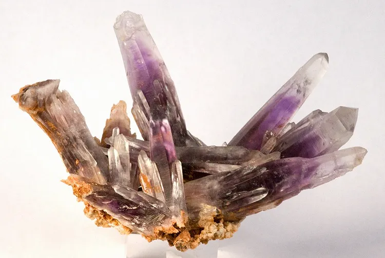 Quartz (Var: Amethyst) image