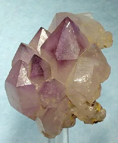Quartz (Var: Amethyst) image