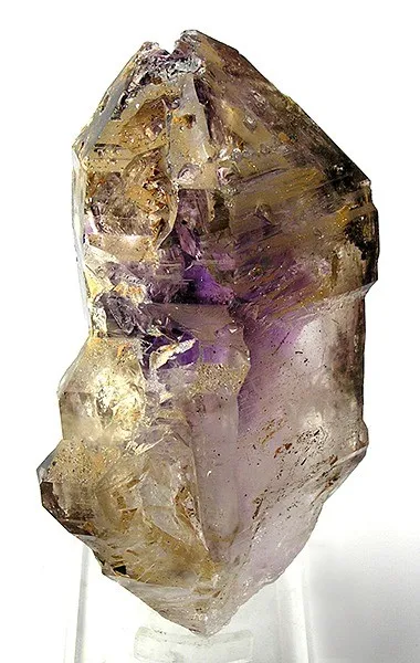 Quartz (Var: Amethyst) image