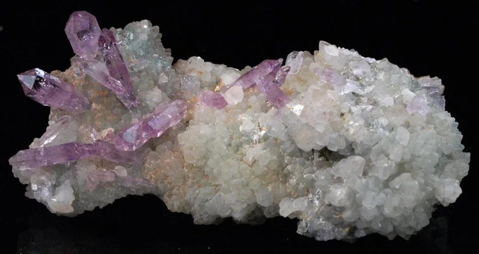 Quartz (Var: Amethyst) image