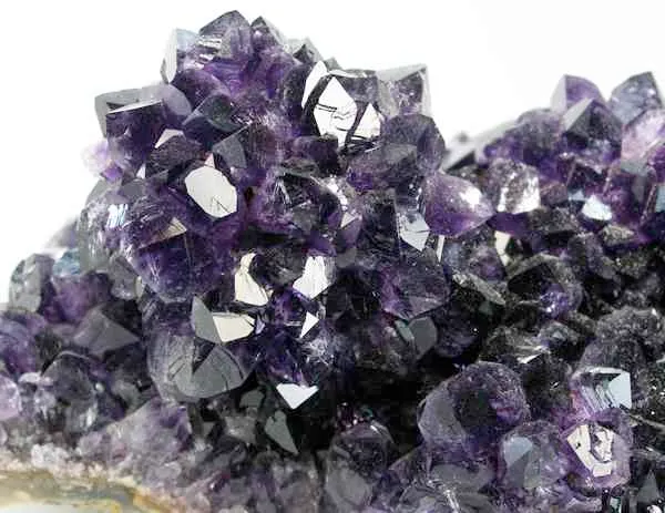 Quartz (Var: Amethyst) - image 2