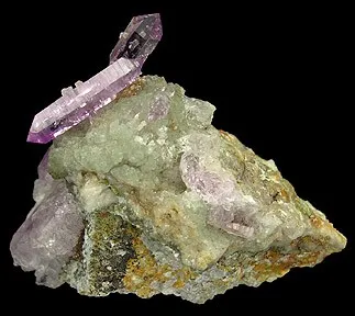 Quartz (Var: Amethyst) image