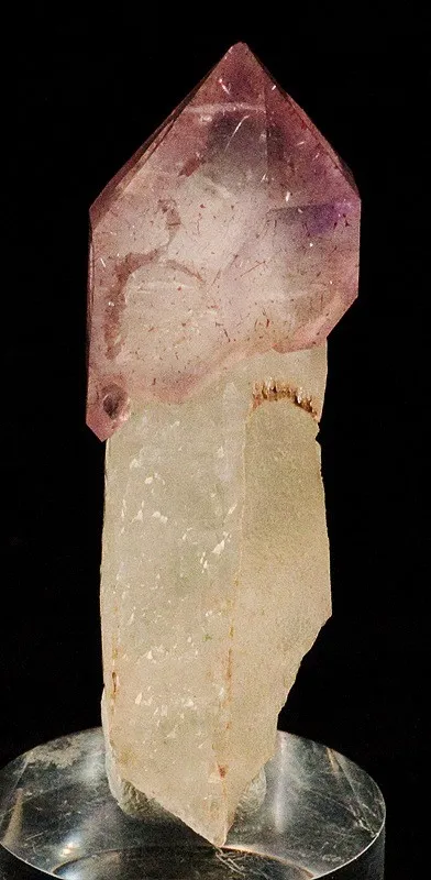 Quartz (Var: Amethyst) - image 1