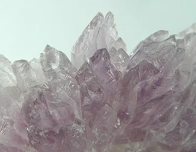 Quartz (Var: Amethyst) - image 2