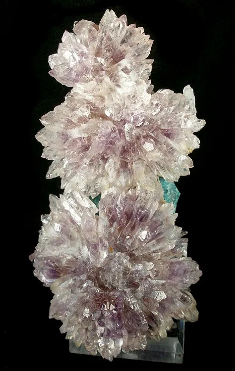 Quartz (Var: Amethyst) image
