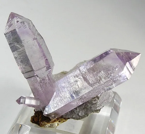 Quartz (Var: Amethyst) image