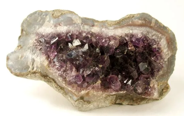 Quartz (Var: Amethyst) image
