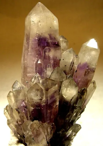 Quartz (Var: Amethyst) image