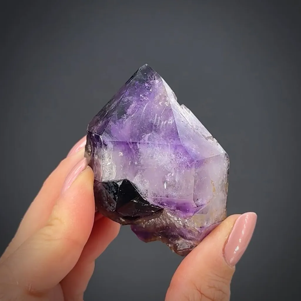 Quartz var. Amethyst image