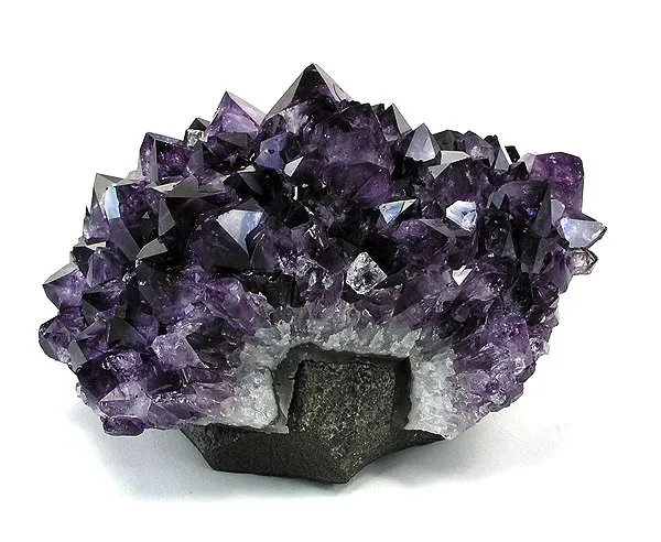 Quartz (Var: Amethyst) image