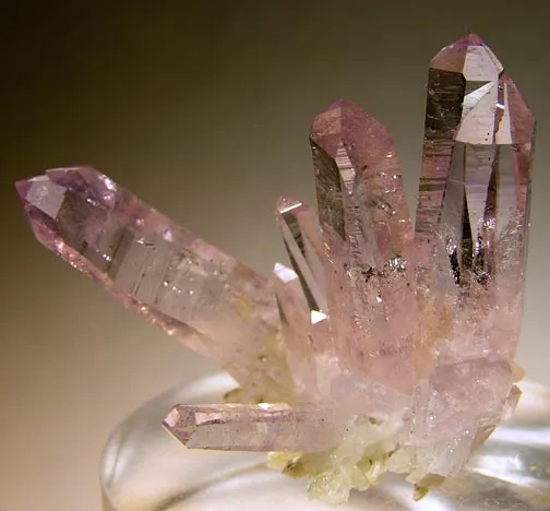 Quartz (Var: Amethyst) - image 1
