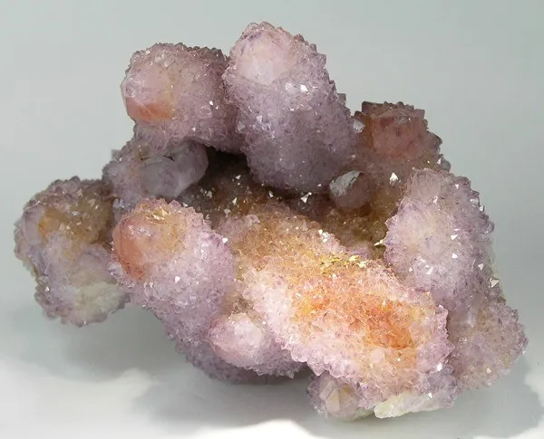 Quartz (Var: Amethyst) - image 1