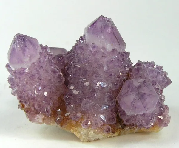Quartz (Var: Amethyst) image