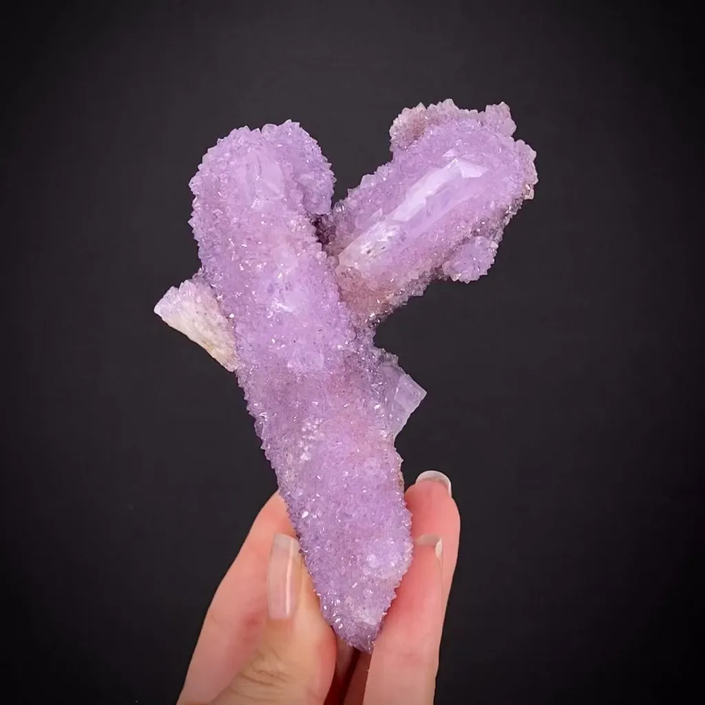 Quartz var. Amethyst image