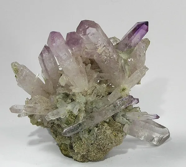 Quartz (Var: Amethyst) image