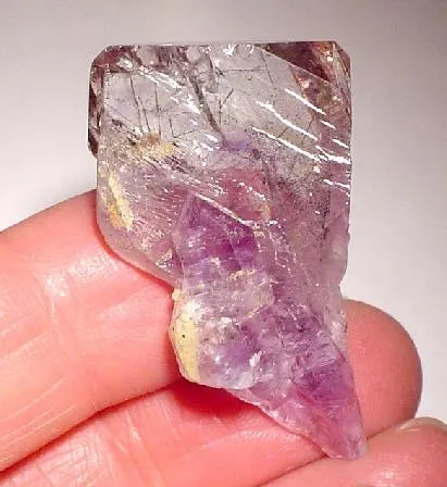 Quartz (Var: Amethyst) image
