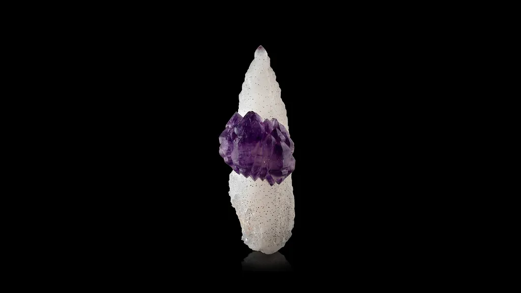 Quartz (var. Amethyst) image