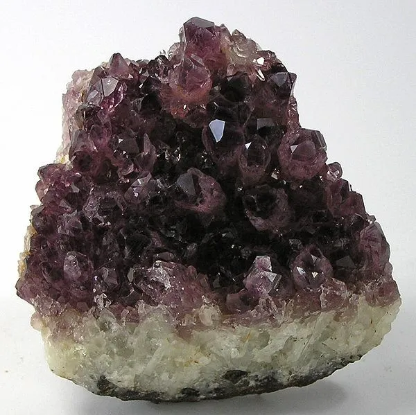 Quartz (Var: Amethyst) image