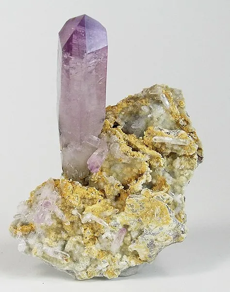 Quartz (Var: Amethyst) image