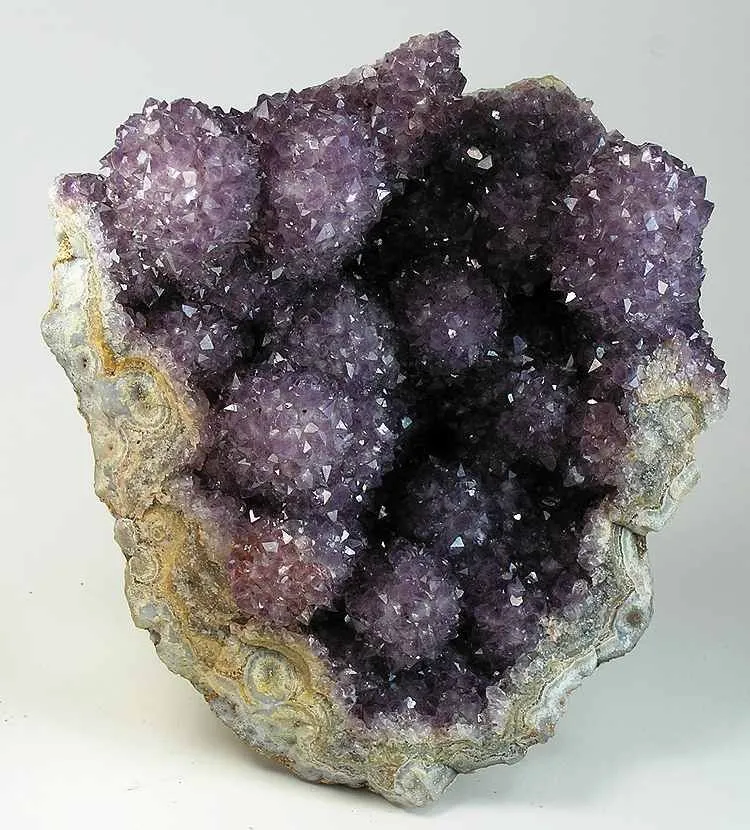Quartz (Var: Amethyst) image