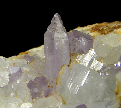Quartz (Var: Amethyst), Calcite - image 2