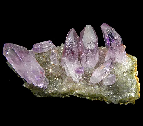 Quartz (Var: Amethyst), Calcite image