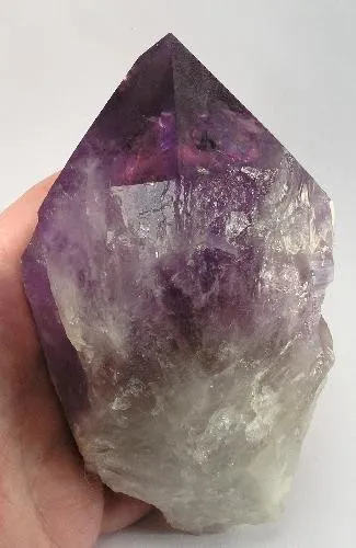 Quartz (Var: Amethyst) - image 1