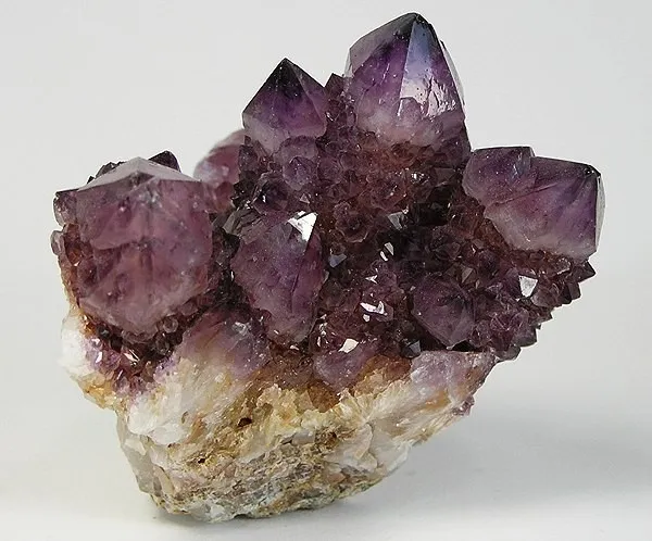 Quartz (Var: Amethyst) image