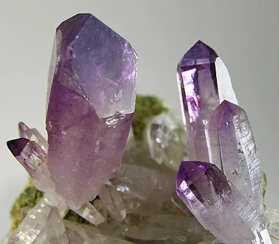 Quartz (Var: Amethyst) - image 2