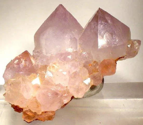 Quartz (Var: Amethyst) image