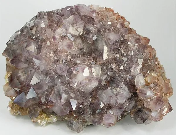 Quartz (Var: Amethyst) image
