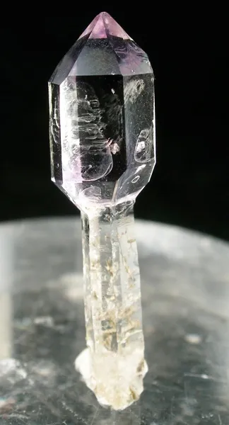 Quartz (Var: Amethyst) image