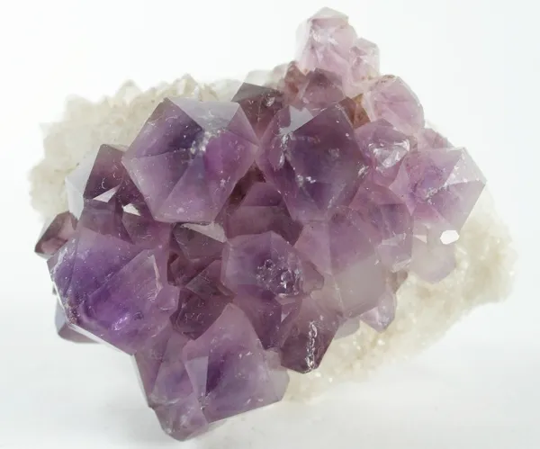 Quartz (Var: Amethyst) image