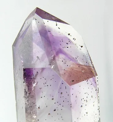 Quartz (Var: Amethyst) - image 2