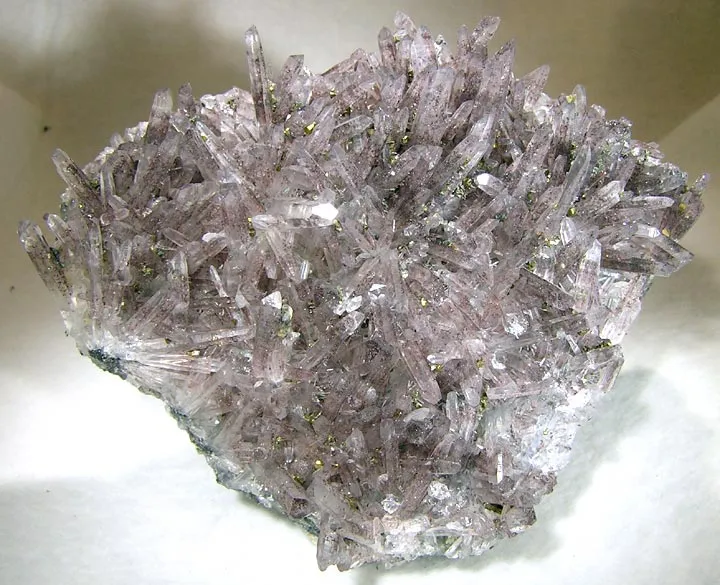 Quartz (Var: Amethyst), Lepidocrocite image