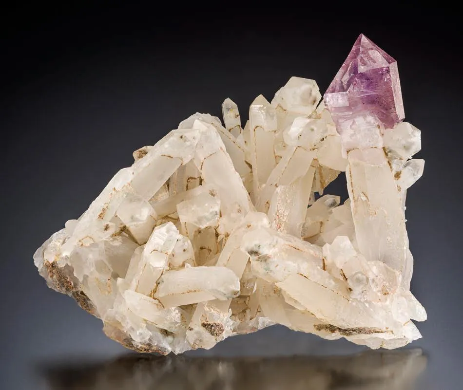 Quartz (var. Amethyst), lepidocrocite - image 1