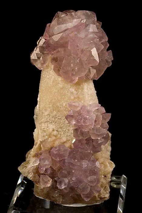 Quartz (Var: Amethyst), Quartz image
