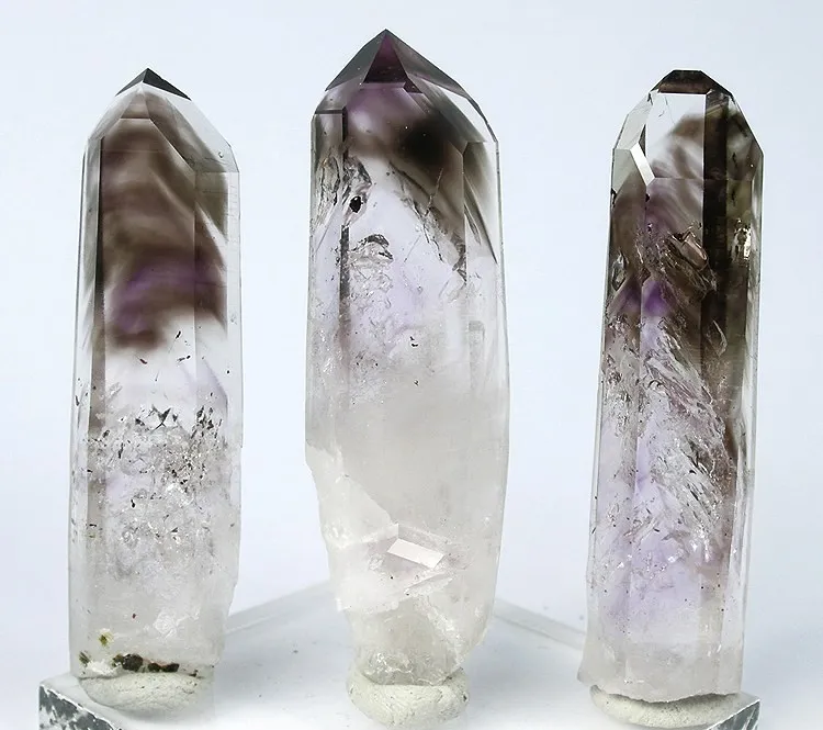 Quartz (Var: Amethyst), Quartz (Var: Smoky Quartz) image